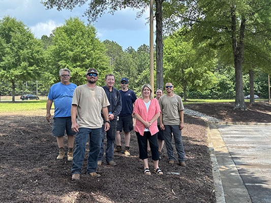 Atlanta Gas Light volunteers recently came together to clean up and restore the outdoor spaces at Hope Haven of Northeast Georgia Inc.’s campus in Athens. 
